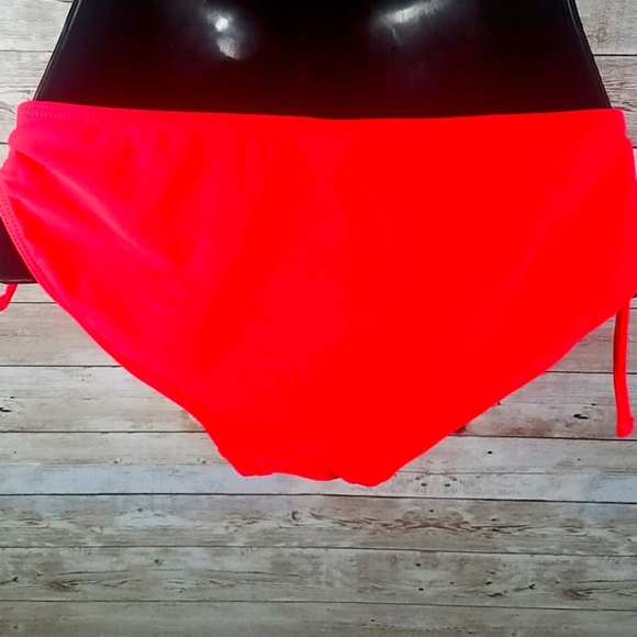 No Boundaries, Ornge swimsuit bottoms, Sz M - Picture 3 of 4